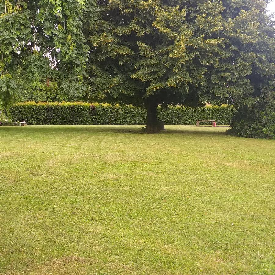Le Cottage de L Abbaye Lonlay-l'Abbaye Extérieur photo